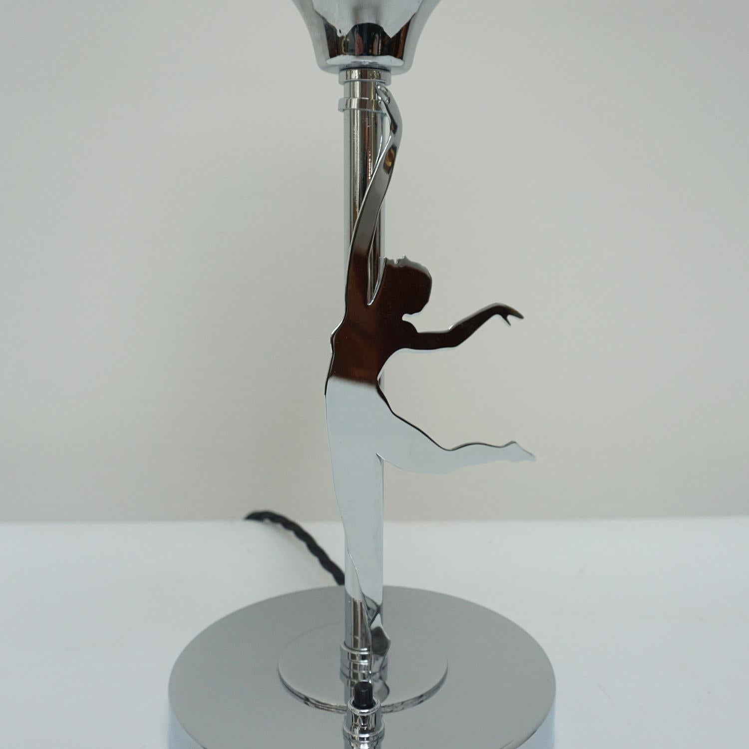 Vintage 20th Century Chromed Metal Table Lamp with Mounted Female Dancer In Good Condition For Sale In Forest Row, East Sussex