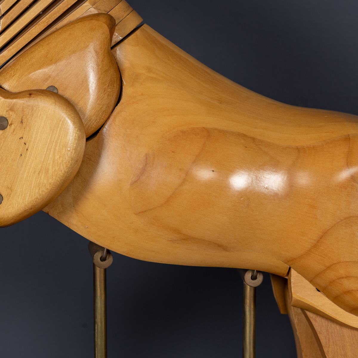 Horse articulé anglais du 20ème siècle, vers 1960 en vente 3