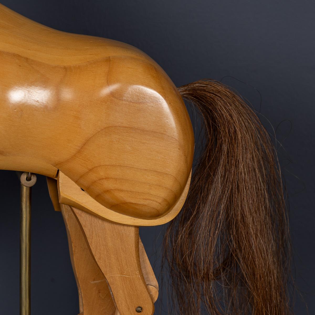 Horse articulé anglais du 20ème siècle, vers 1960 en vente 4