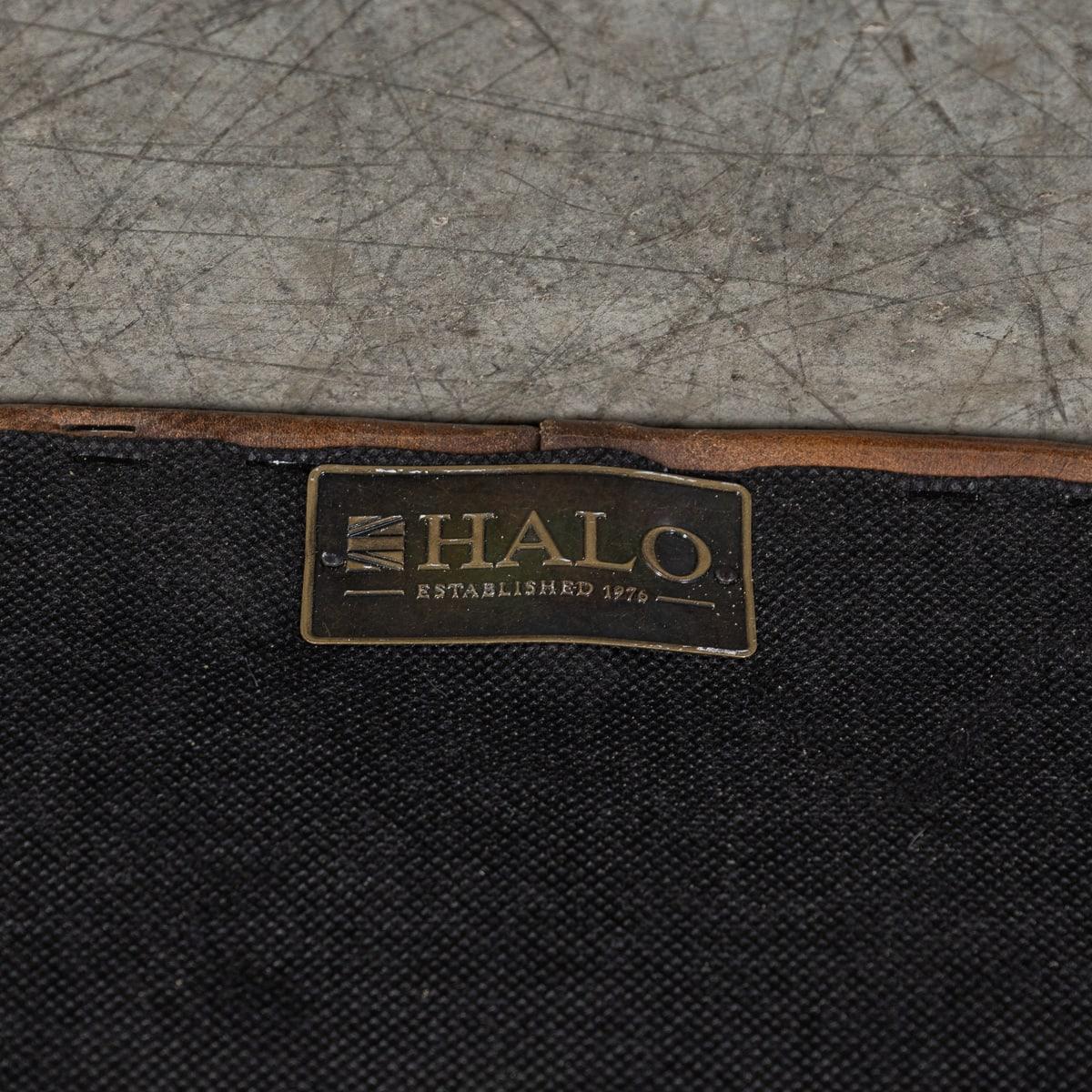 Sillón Chesterfield Vintage Inglés de Cuero Marrón del Siglo XX Por Halo en venta 4