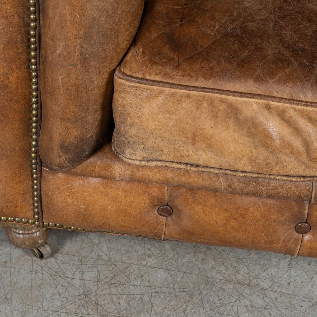 Sillón Chesterfield Vintage Inglés de Cuero Marrón del Siglo XX Por Halo en venta 12
