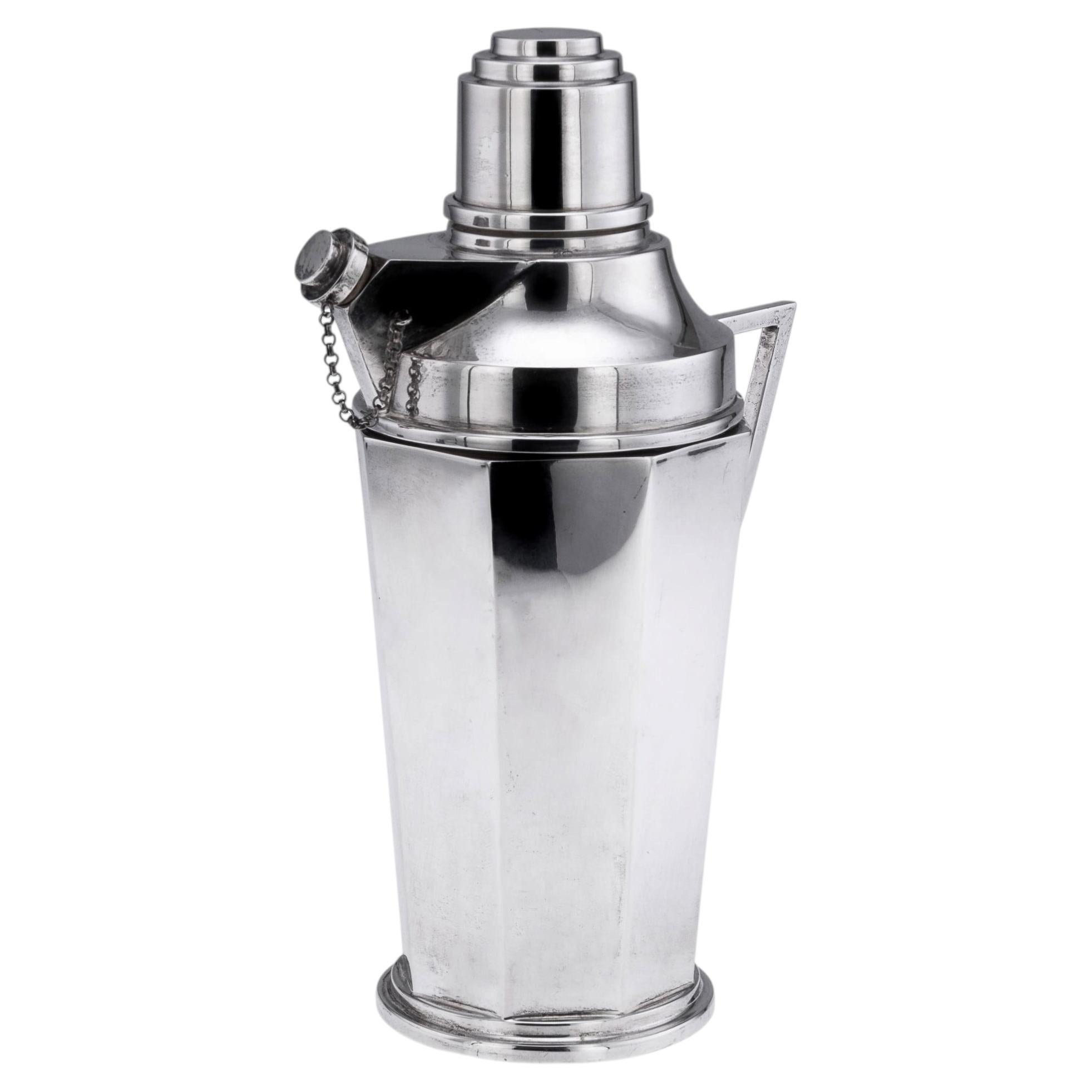 Vintage 20th Century English Solid Silver Art Deco Cocktail Shaker c.1934