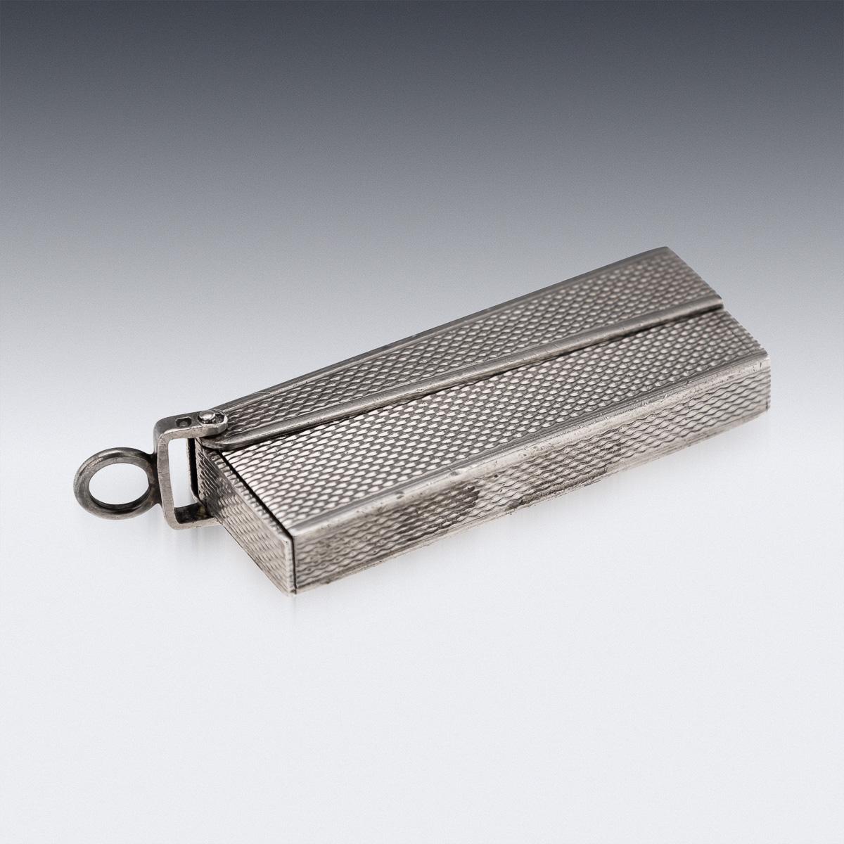 Vintage 20th Century English Solid Silver Travel Cigar Cutter By Dunhill c.1953 en vente 2