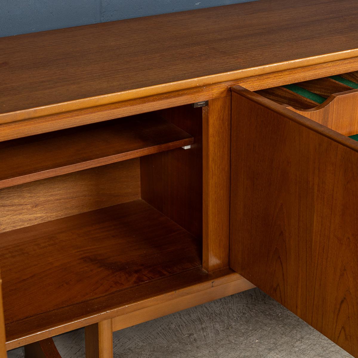 Vintage 20th Century English Teak Sideboard By Stonehill Furniture c.1960 For Sale 8