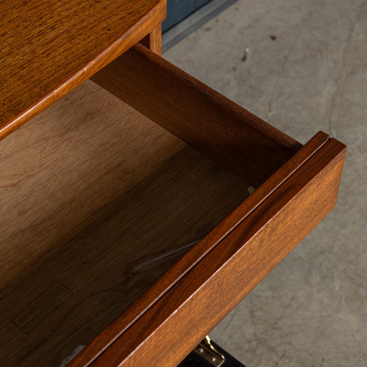 Vintage 20th Century English Teak Sideboard c.1960 For Sale 5