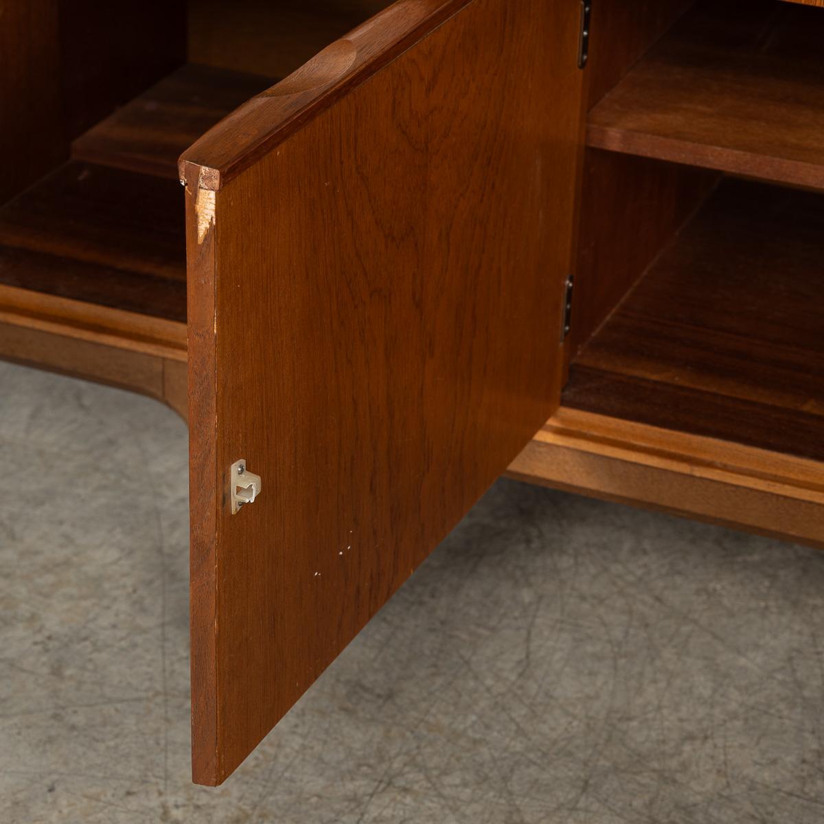 Vintage 20th Century English Teak Sideboard c.1960 For Sale 8