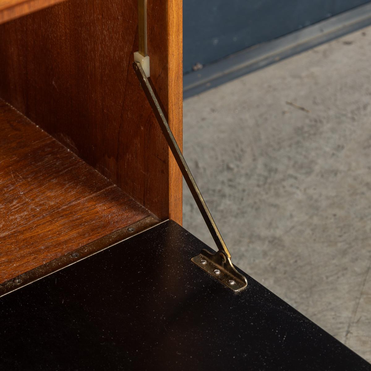 Vintage 20th Century English Teak Sideboard c.1960 For Sale 9