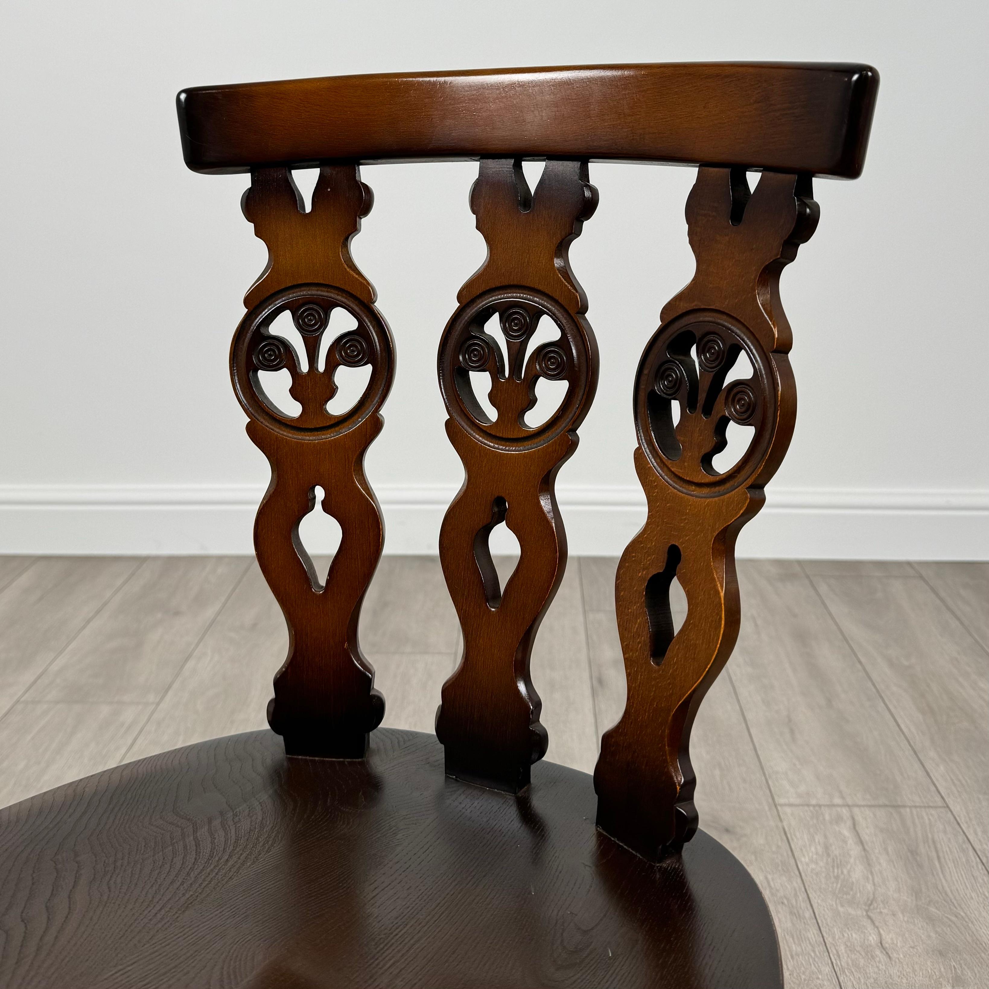 Vintage 20th Century Ercol Dining Table With 6 Dining Chair's ( REF AF-3613 ) en vente 9