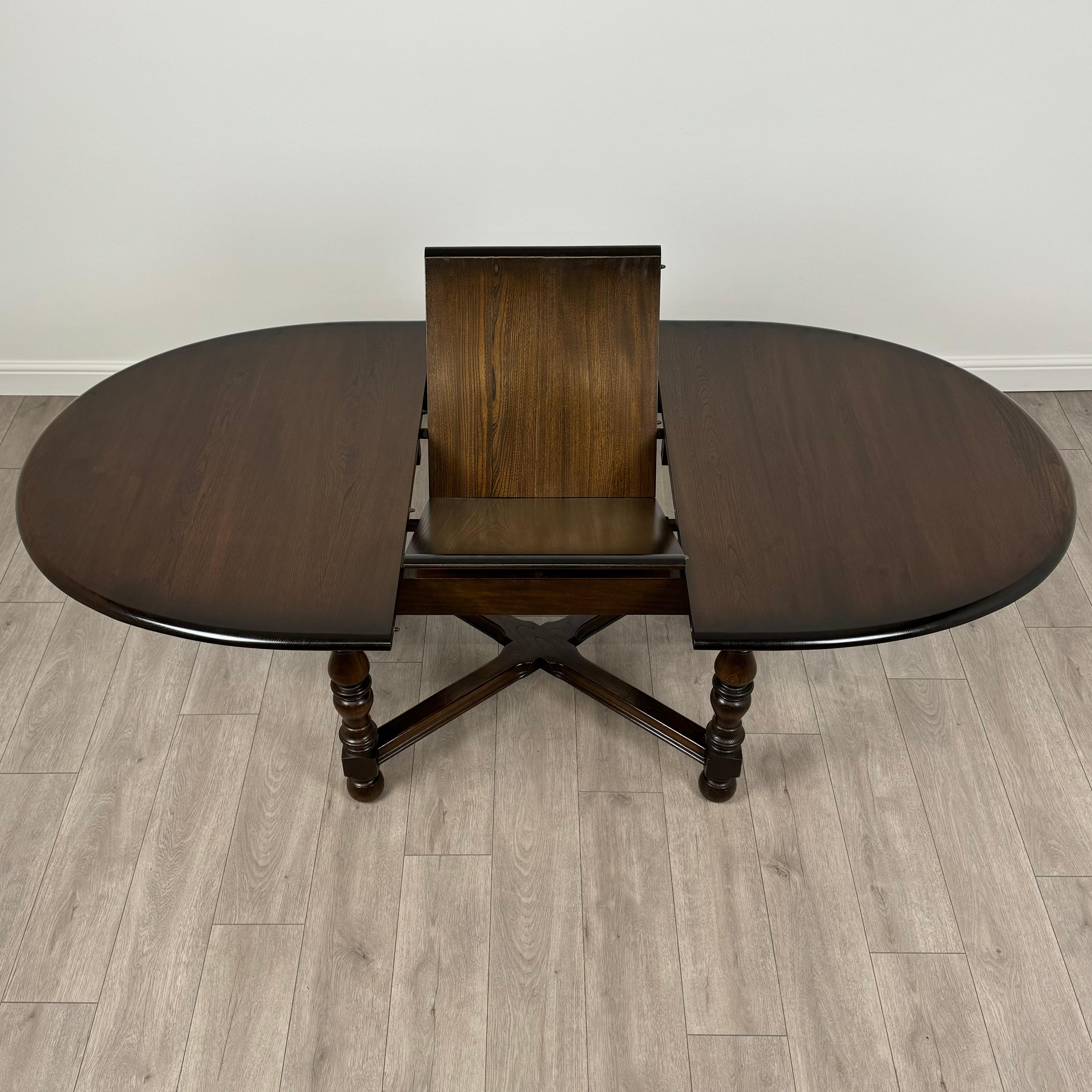 Vintage 20th Century Extending Elm Dining Table By Ercol ( REF AF-3612 ) For Sale 1