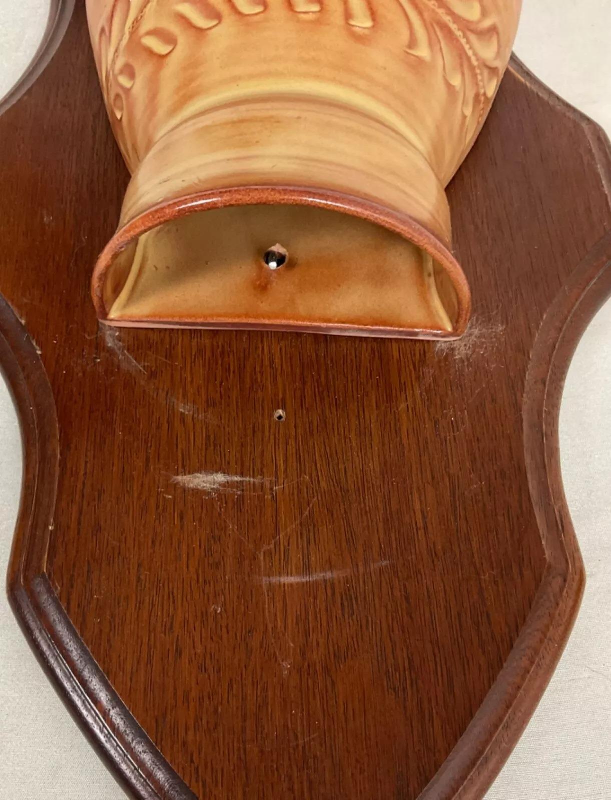 Fuente de Pared de Cerámica Floral Vintage Siglo XX - Artesanía Francesa - 2Y551 en Bueno estado para la venta en Bordeaux, FR