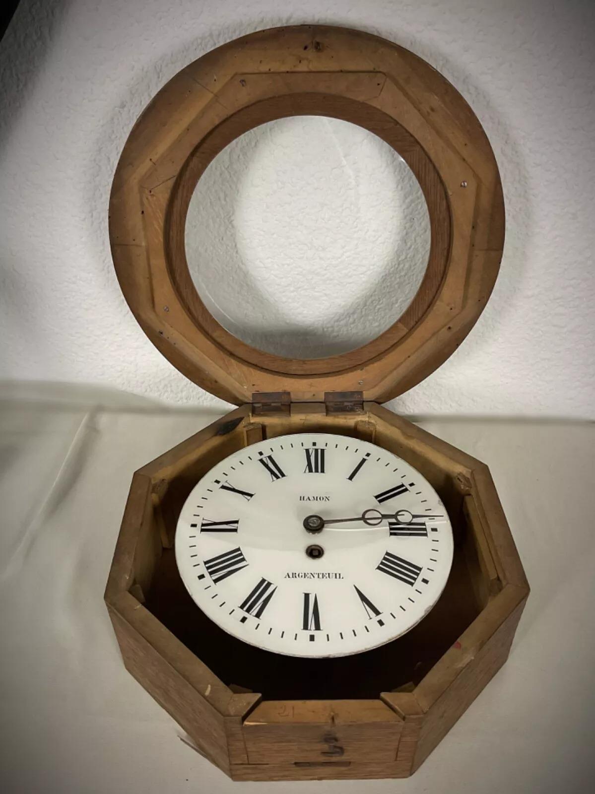 Reloj francés vintage del siglo XX de Hamon Argenteuil - 2Y451 en Bueno estado para la venta en Bordeaux, FR