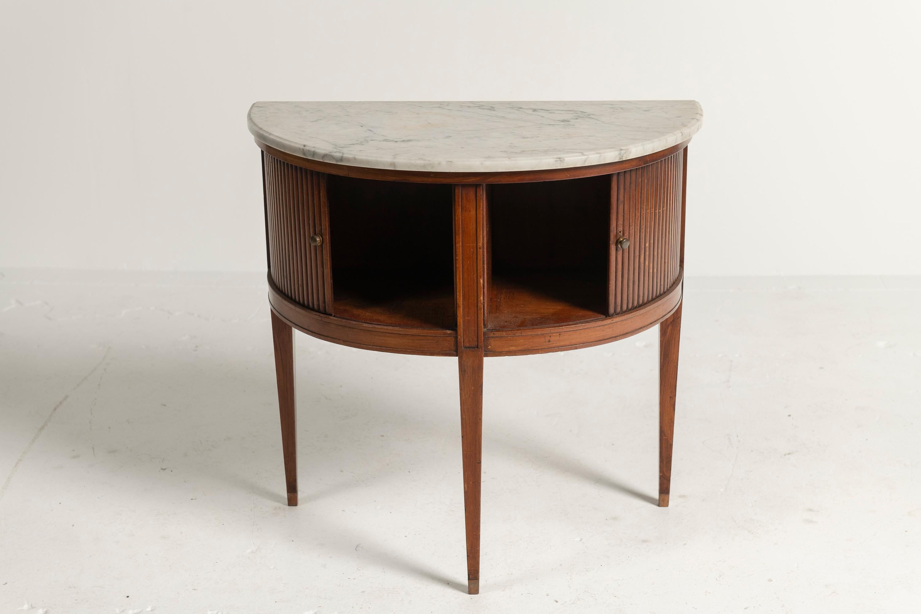 Mesa Demi francesa vintage del siglo XX con tapa de mármol Francés en venta