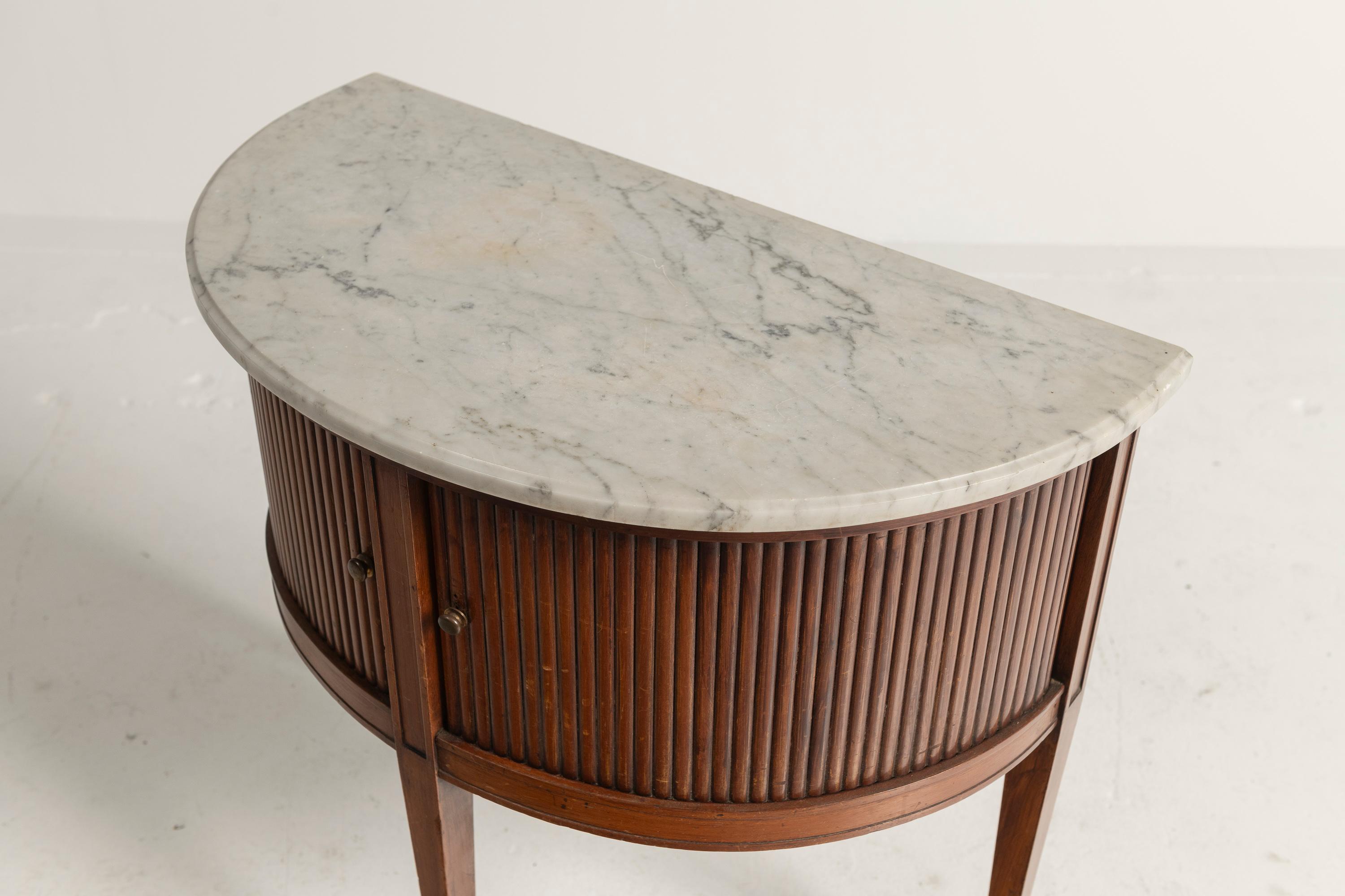 Mesa Demi francesa vintage del siglo XX con tapa de mármol Mármol en venta
