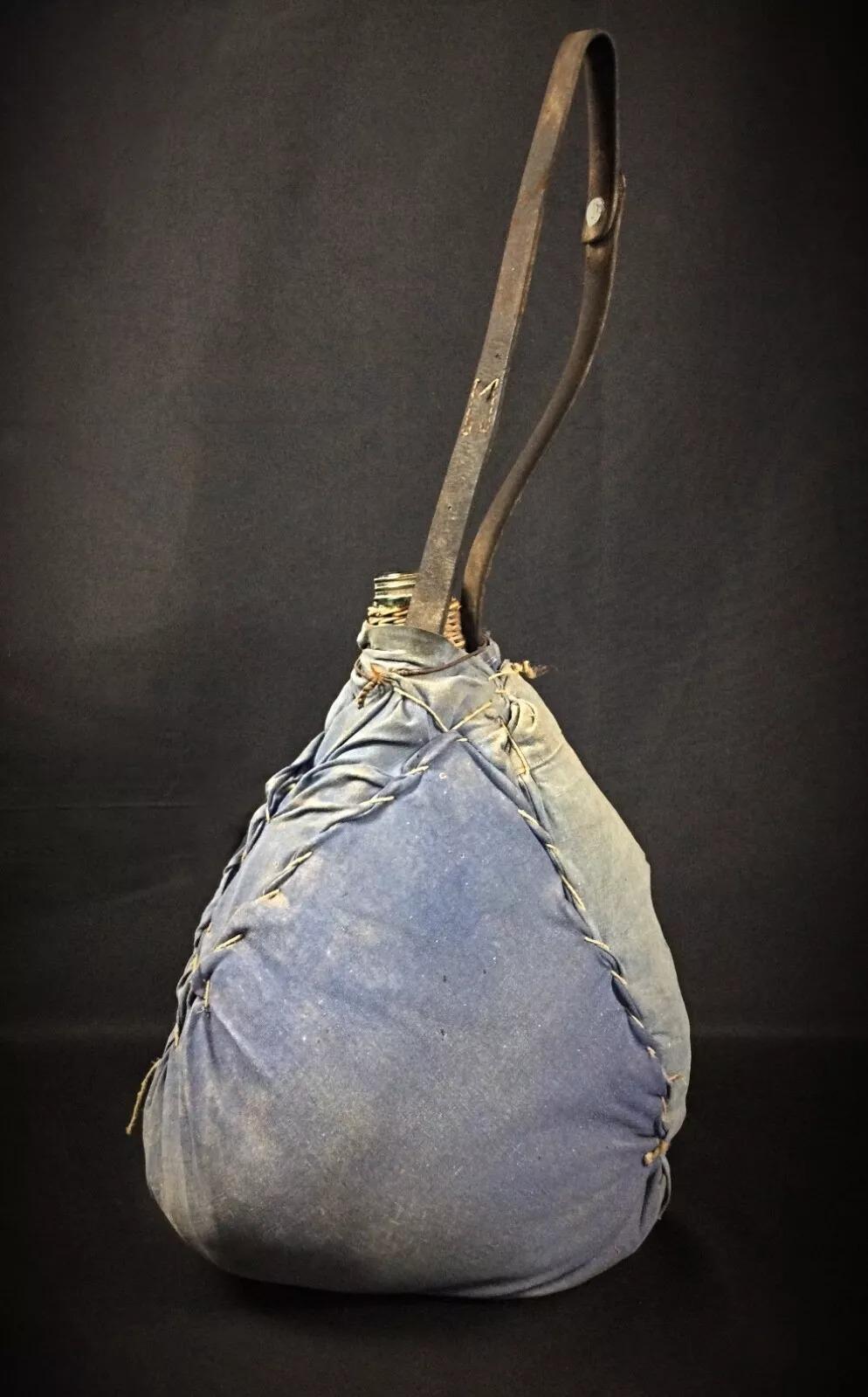 20th Century Vintage 20th-Century French Demijohn Bottle with Woven Case - 2Y279 For Sale