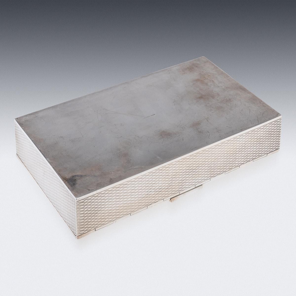 Vintage 20th Century French Solid Silver Cigar Box By Hermes c.1970 For Sale 2