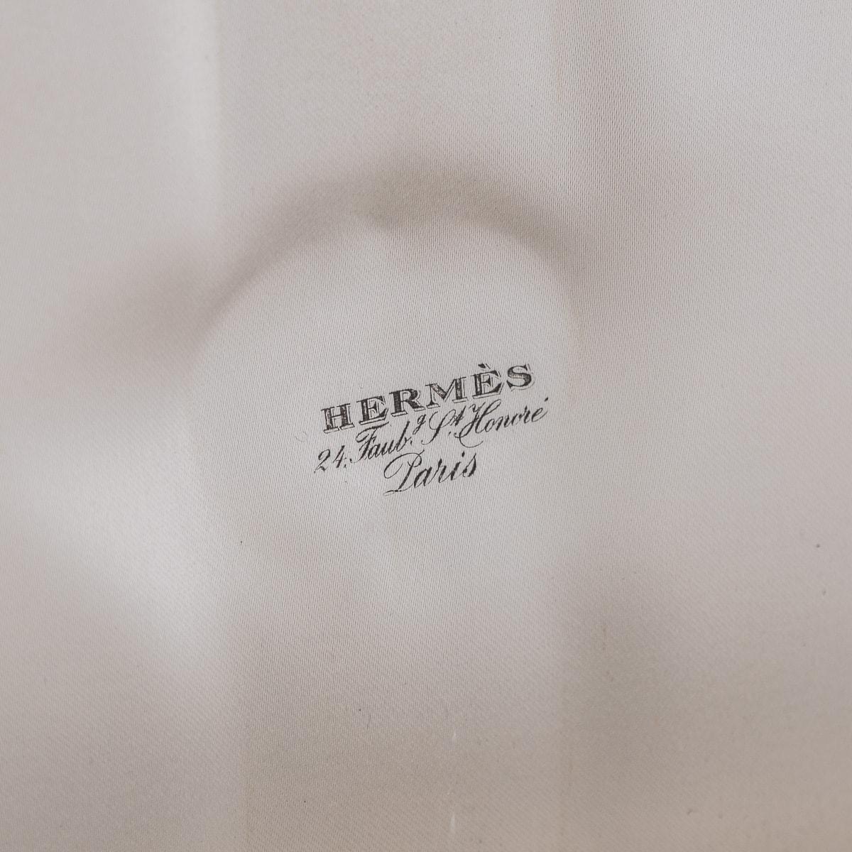 Vintage 20th Century French Solid Silver Cigar Box By Hermes c.1970 For Sale 10