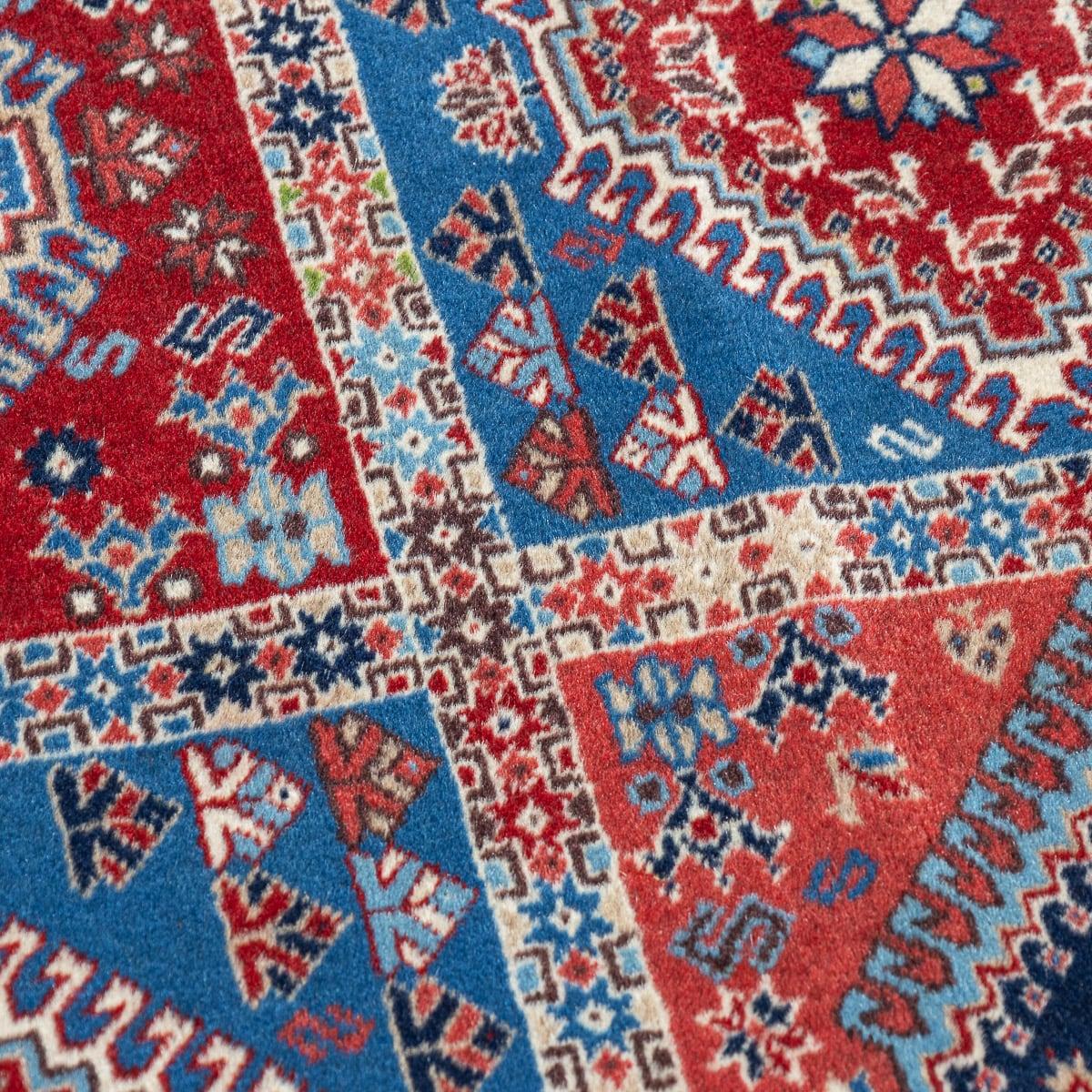 20ième siècle Tapis persan Yalameh vintage du 20ème siècle fait à la main, vers 1980 en vente