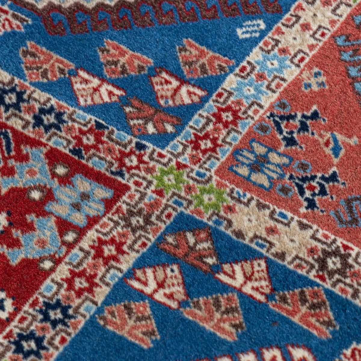Tapis persan Yalameh vintage du 20ème siècle fait à la main, vers 1980 en vente 1