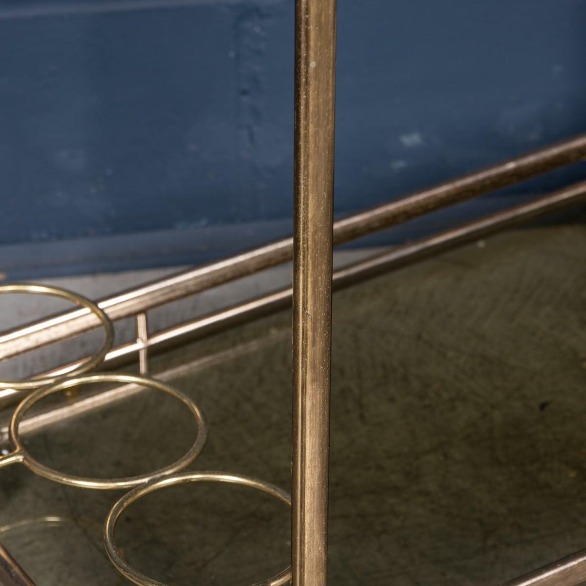 Carrello portabevande con cornice in ottone d'epoca del 20° secolo italiano, c.1980 in vendita 5