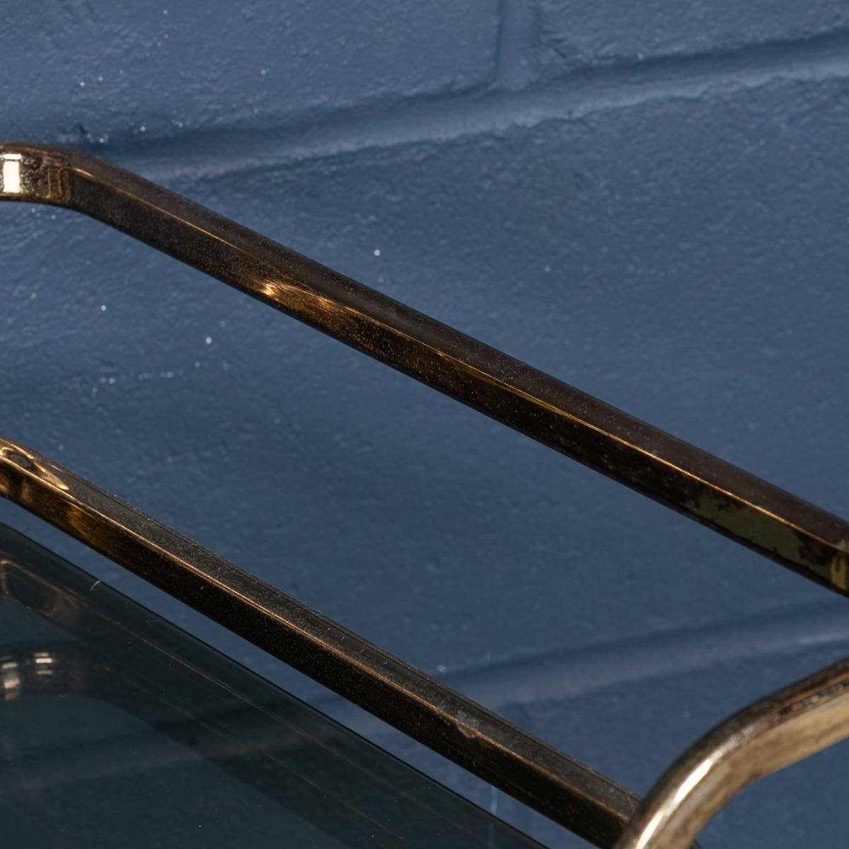 Carrello portabevande con cornice in ottone d'epoca del 20° secolo italiano, c.1980 in vendita 9