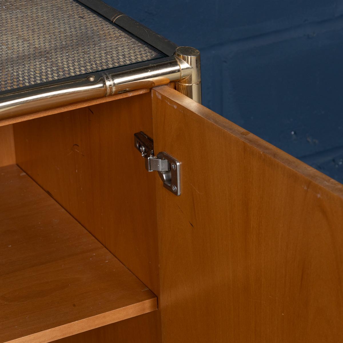 Armadio italiano del 20° secolo con cornice in ottone, in rattan e finto bambù, c.1980 in vendita 6