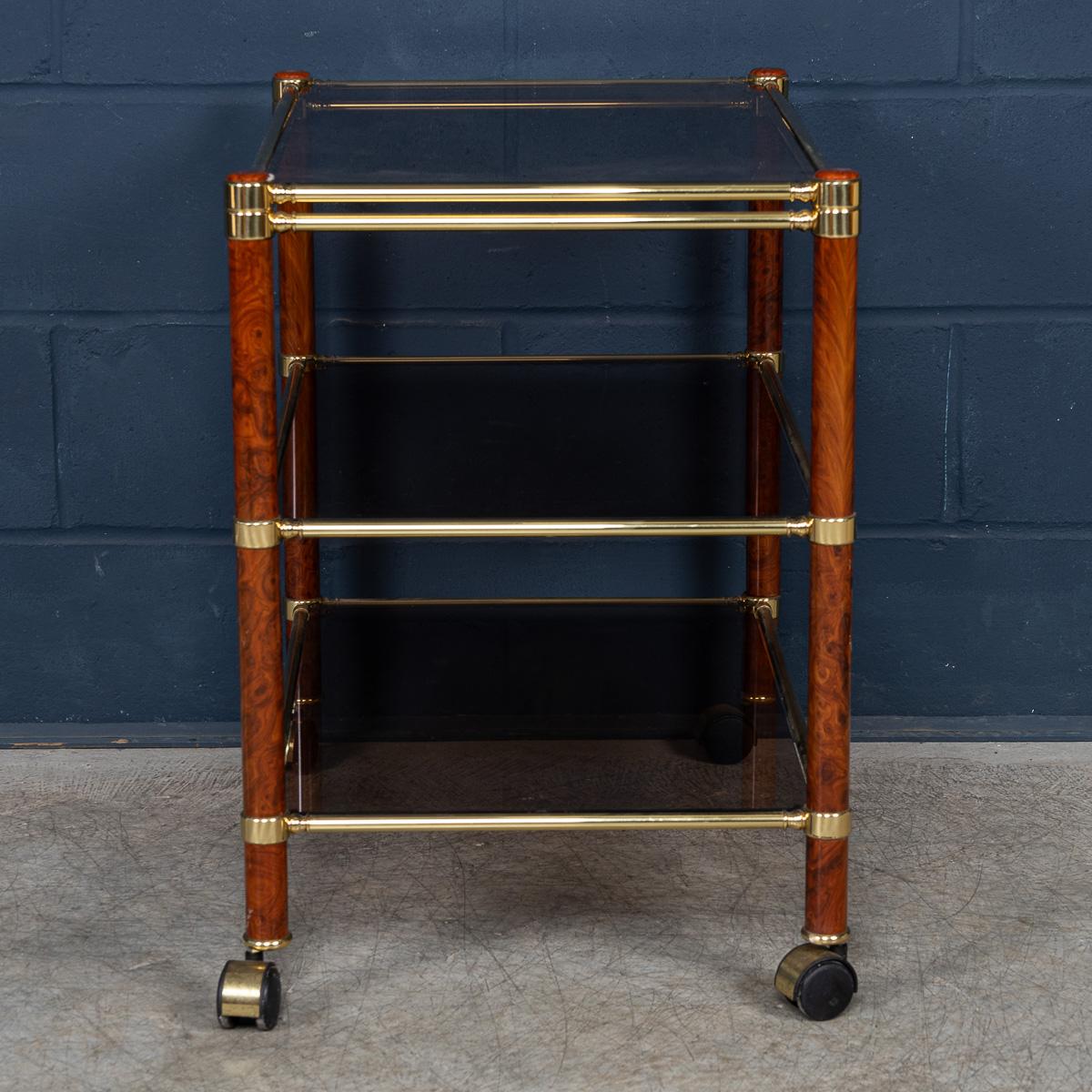 Italienischer Vintage-Getränkewagen aus Messing und Rauchglas aus dem 20. Jahrhundert, um 1980 im Angebot 1