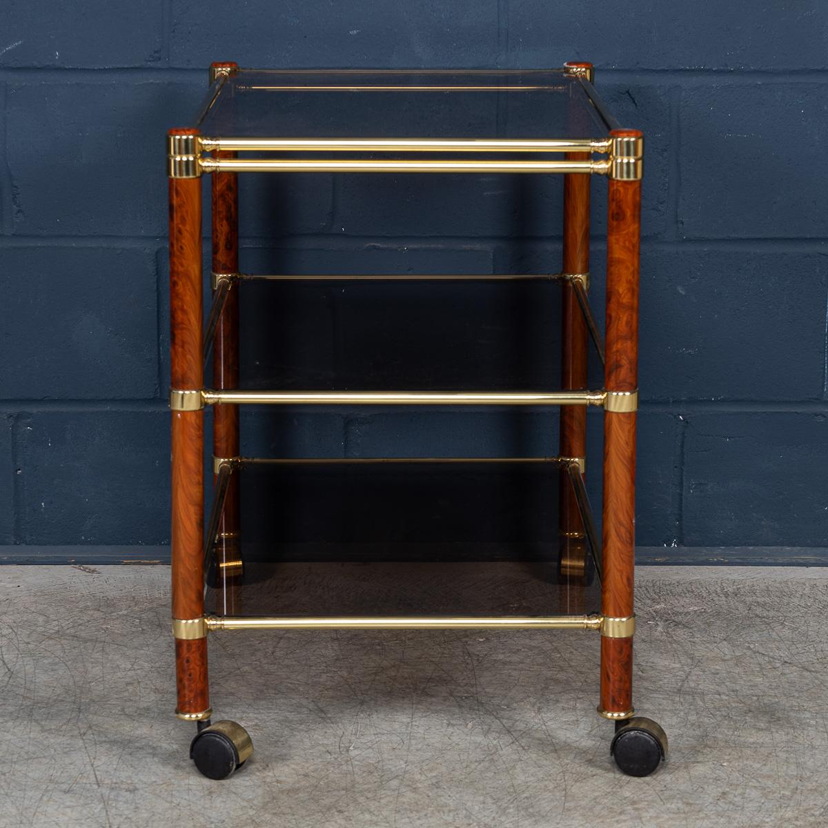 Italienischer Vintage-Getränkewagen aus Messing und Rauchglas aus dem 20. Jahrhundert, um 1980 im Angebot 3