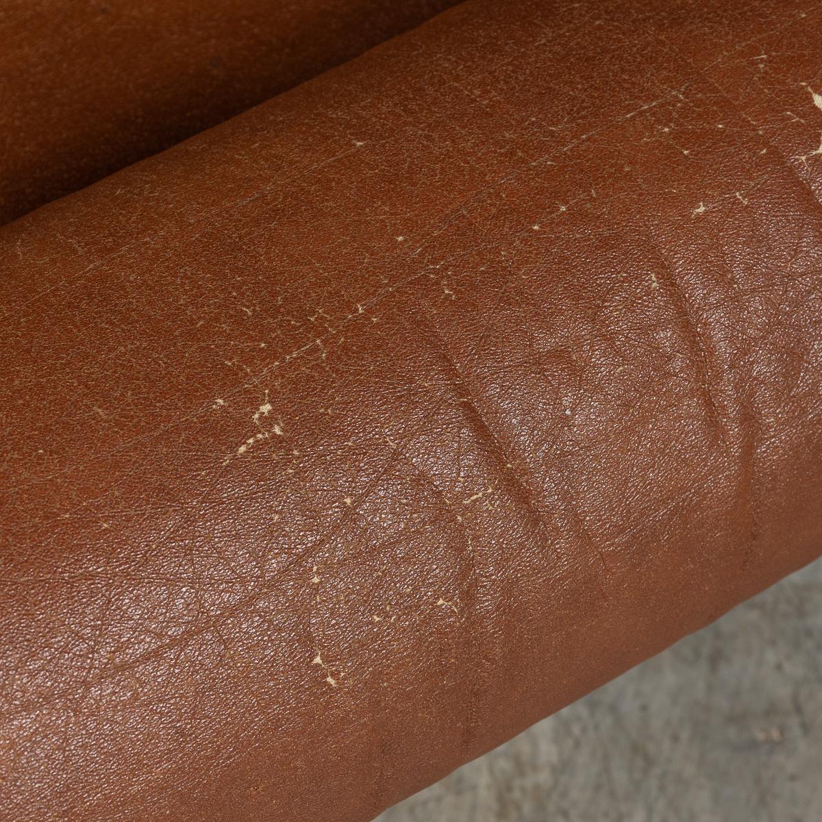 Vintage 20th Century Italian Brown Leather Recliner Armchair c.1980 en vente 7
