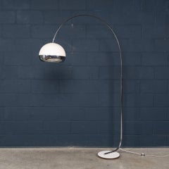 Vintage 20ème siècle Italian Chrome Arc Floor Lamp With Opaline Shade c.1970