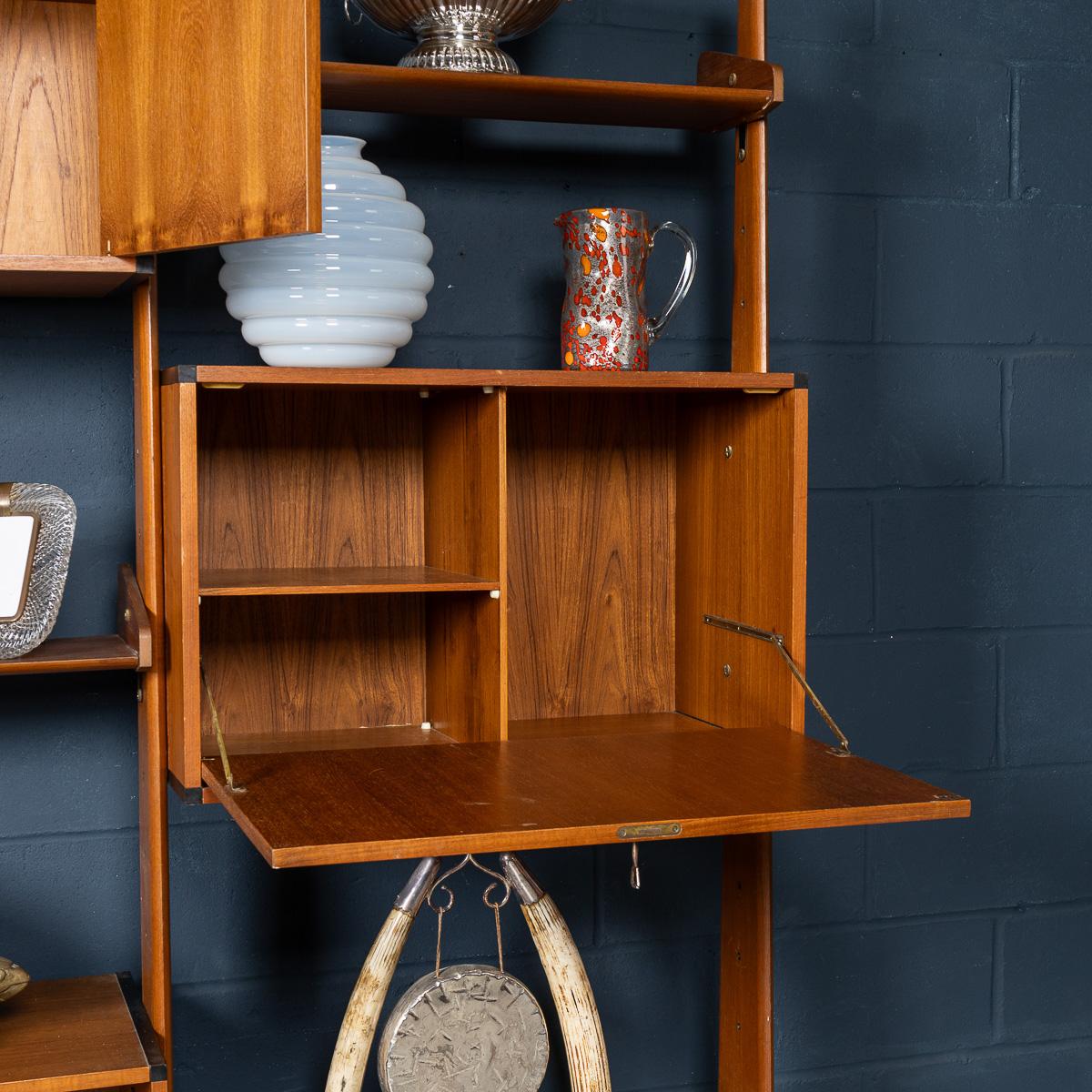 Vintage 20th Century Italian Modular Teak Wall Cabinet c.1960 For Sale 6