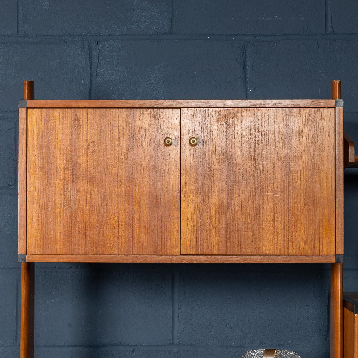 Vintage 20th Century Italian Modular Teak Wall Cabinet c.1960 For Sale 2