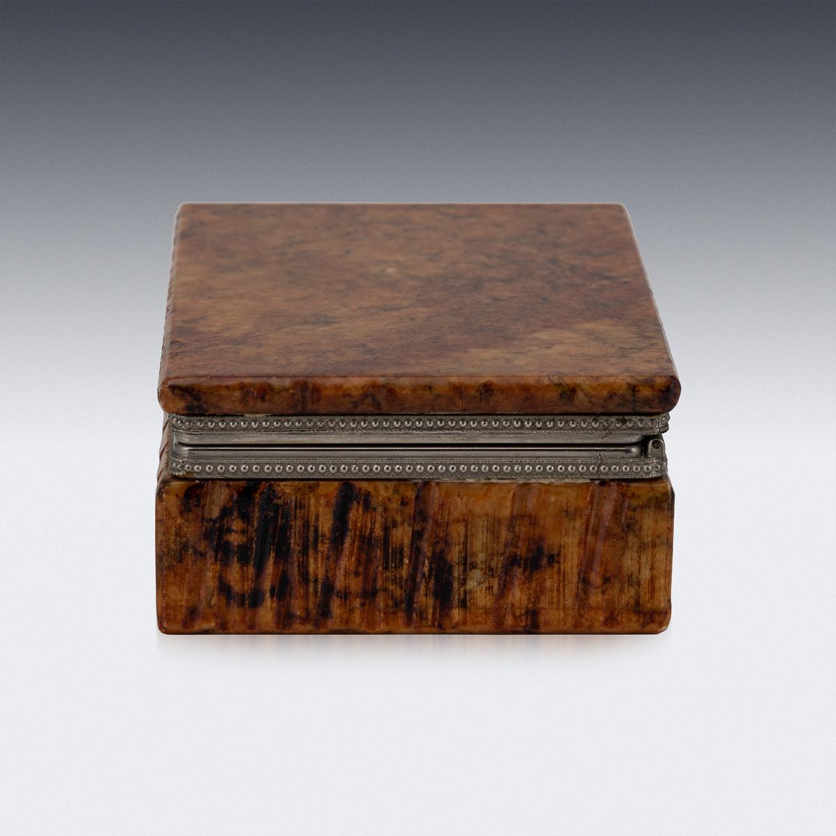 italien Vintage 20th Century Italian Rosso Verona Marble Cigarette Box c.1960 en vente