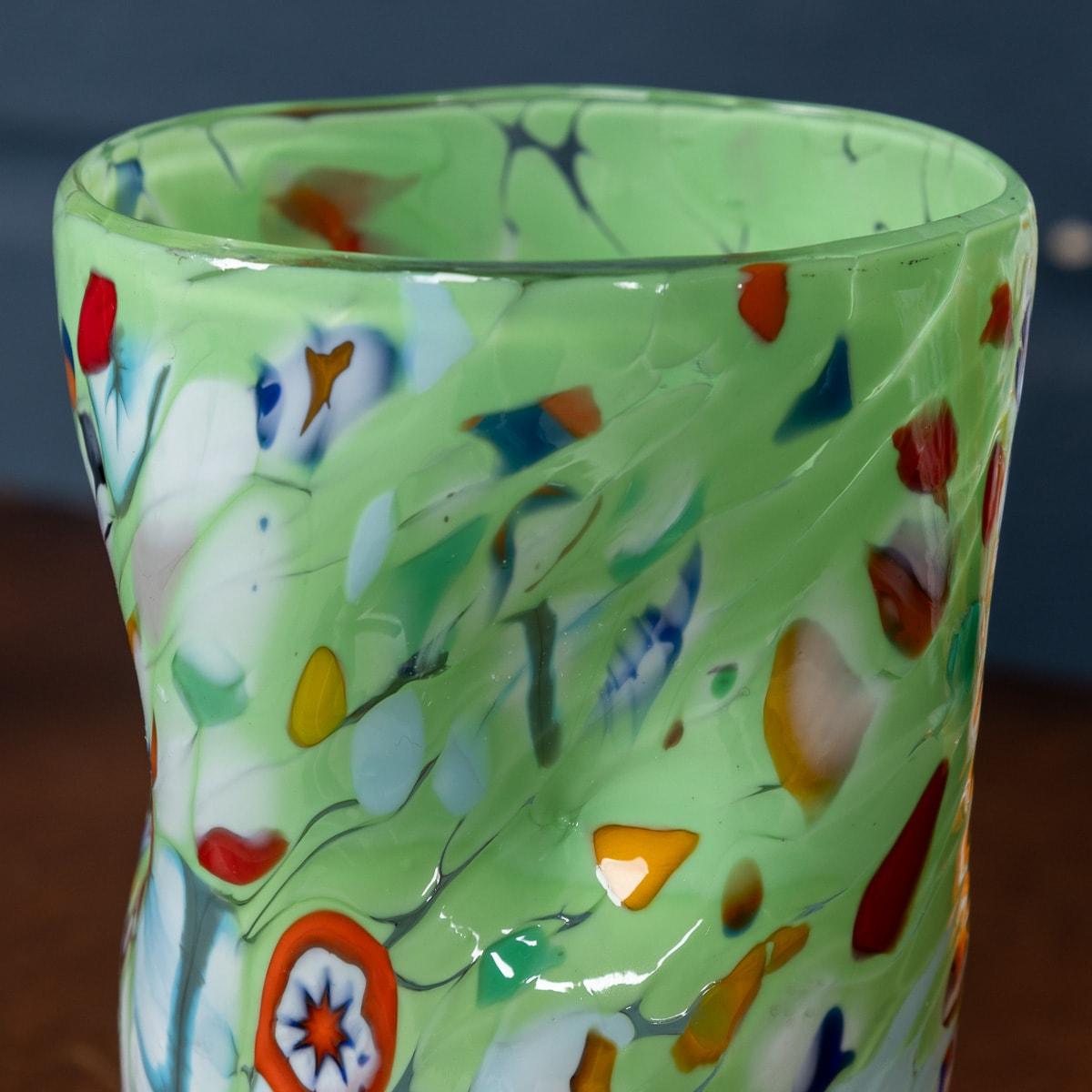 Ensemble italien du 20ème siècle de 8 verres à boire fabriqués à la main à Murano en vente 8