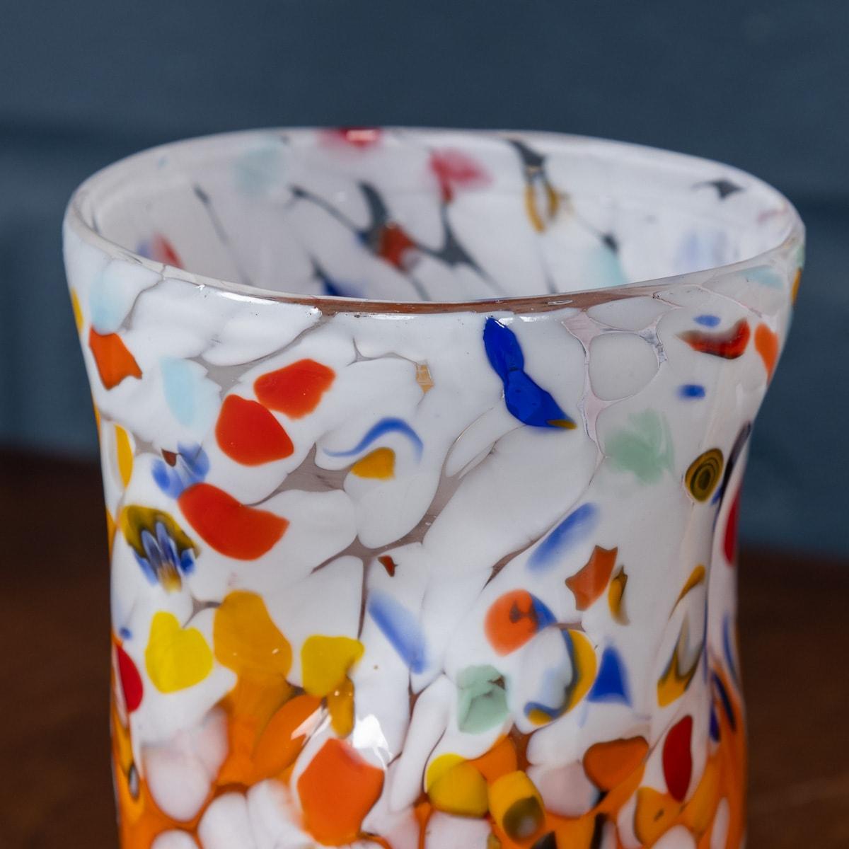 Ensemble italien du 20ème siècle de 8 verres à boire fabriqués à la main à Murano en vente 10