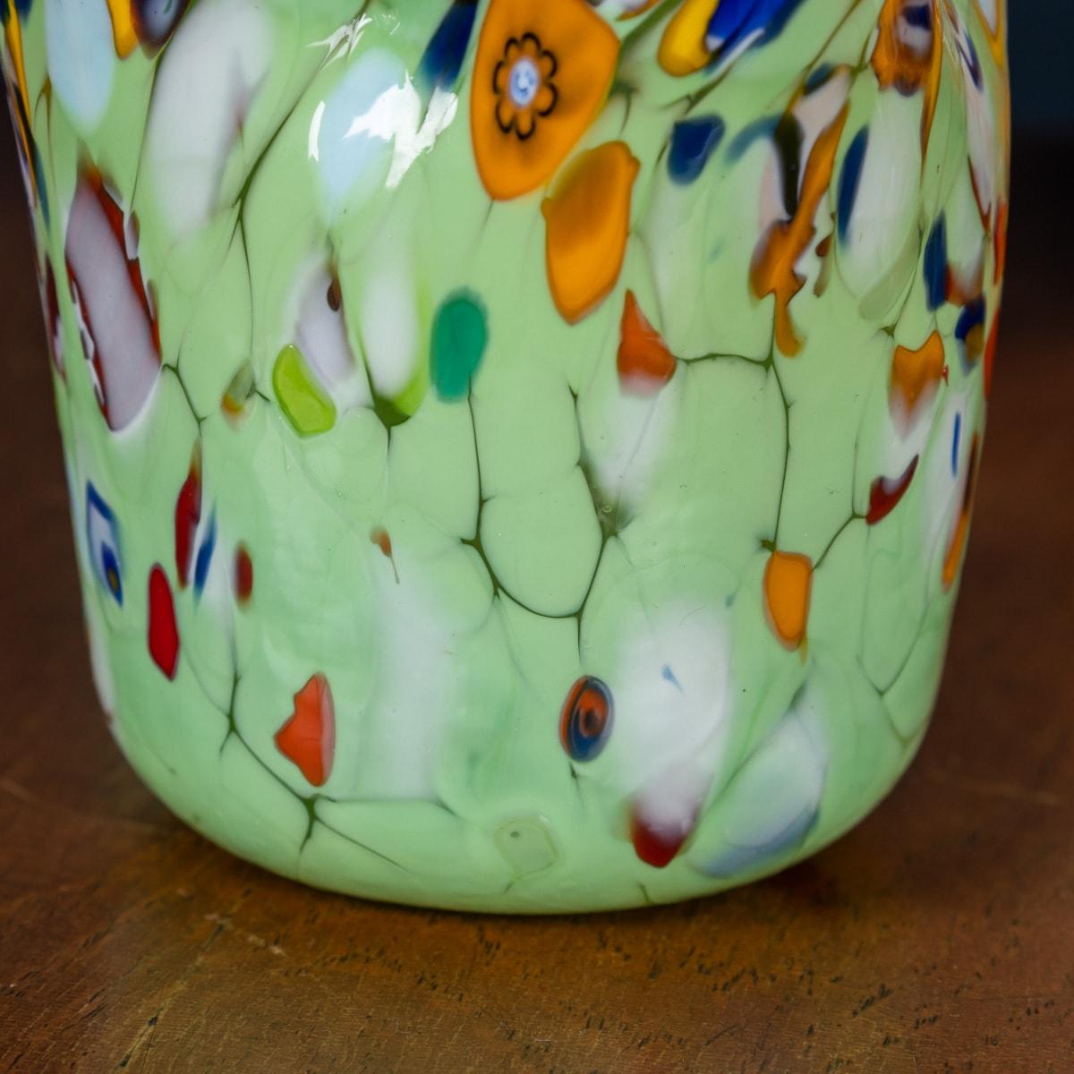 Verre de Murano Ensemble italien du 20ème siècle de 8 verres à boire fabriqués à la main à Murano en vente