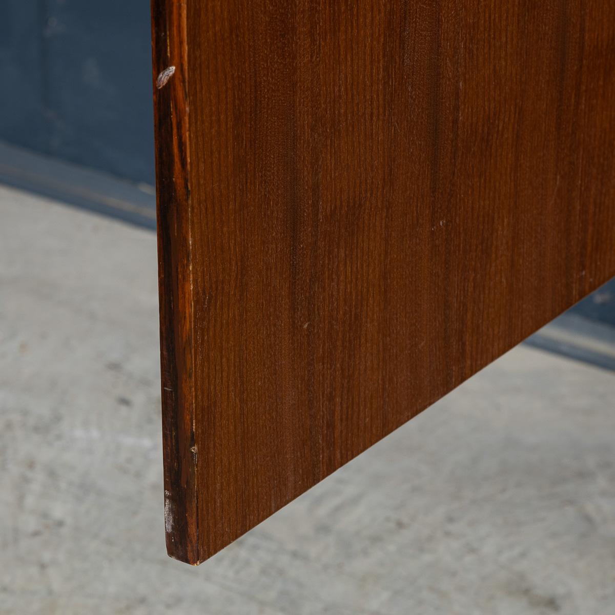 Vintage 20th Century Italian Sideboard In The Manner Of Vittorio Dassi c.1960 For Sale 6