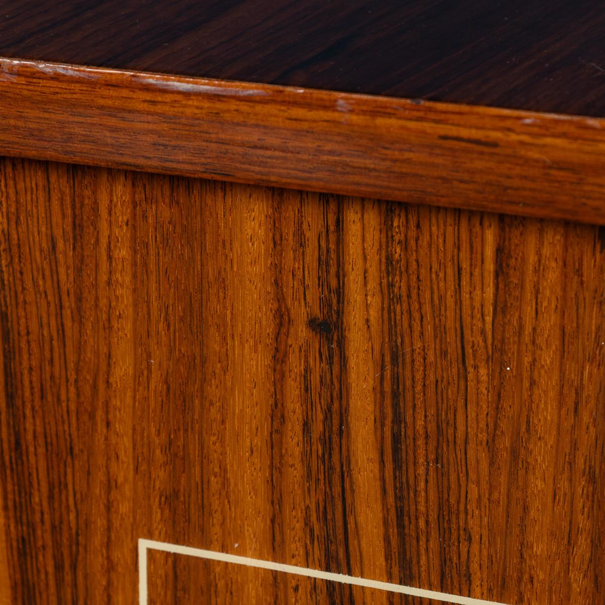 Vintage 20th Century Italian Sideboard In The Manner Of Vittorio Dassi c.1960 For Sale 15