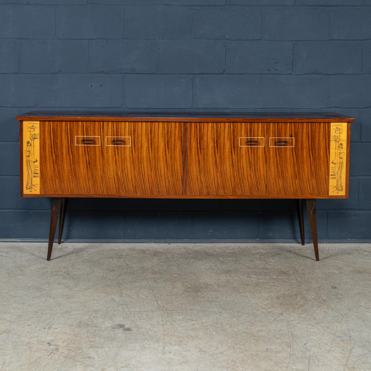 Other Vintage 20th Century Italian Sideboard In The Manner Of Vittorio Dassi c.1960 For Sale