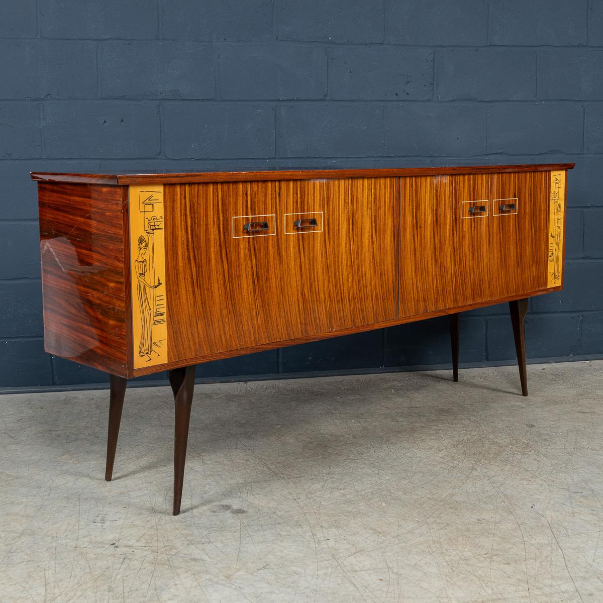 Vintage 20th Century Italian Sideboard In The Manner Of Vittorio Dassi c.1960 For Sale 1