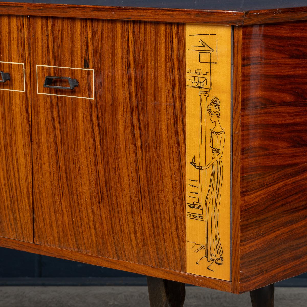 Vintage 20th Century Italian Sideboard In The Manner Of Vittorio Dassi c.1960 For Sale 3