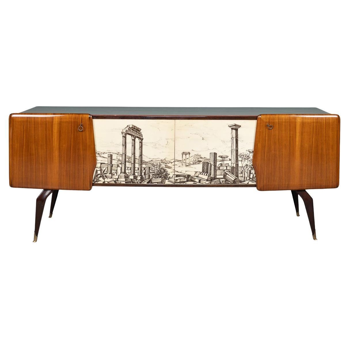 Aparador italiano antiguo del siglo XX a la manera de Vittorio Dassi c.1960 en venta