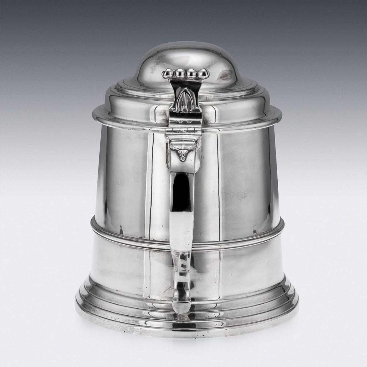 Italiano Secchio da ghiaccio con coperchio in argento d'epoca del XX secolo, 1970 circa in vendita