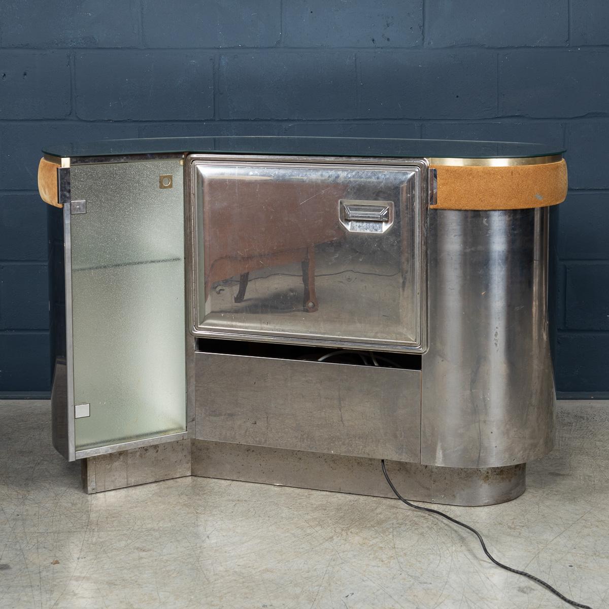 Vintage 20th Century Italian Standing Dry Bar By Willy Rizzo c.1970 For Sale 3