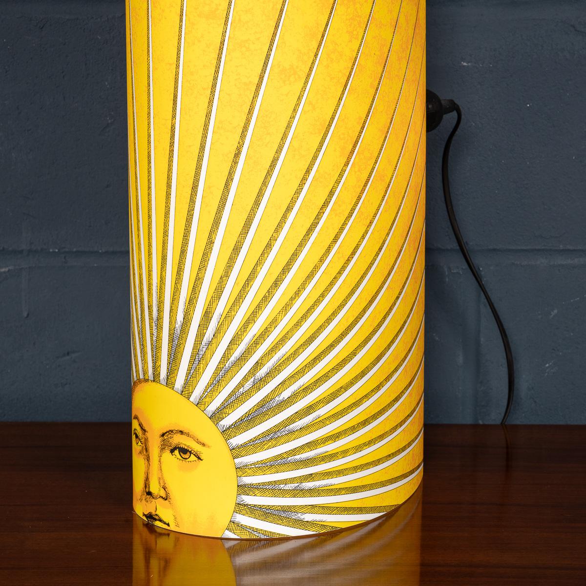 Vintage 20th Century Italian Table Lamp By Fornasetti en venta 3