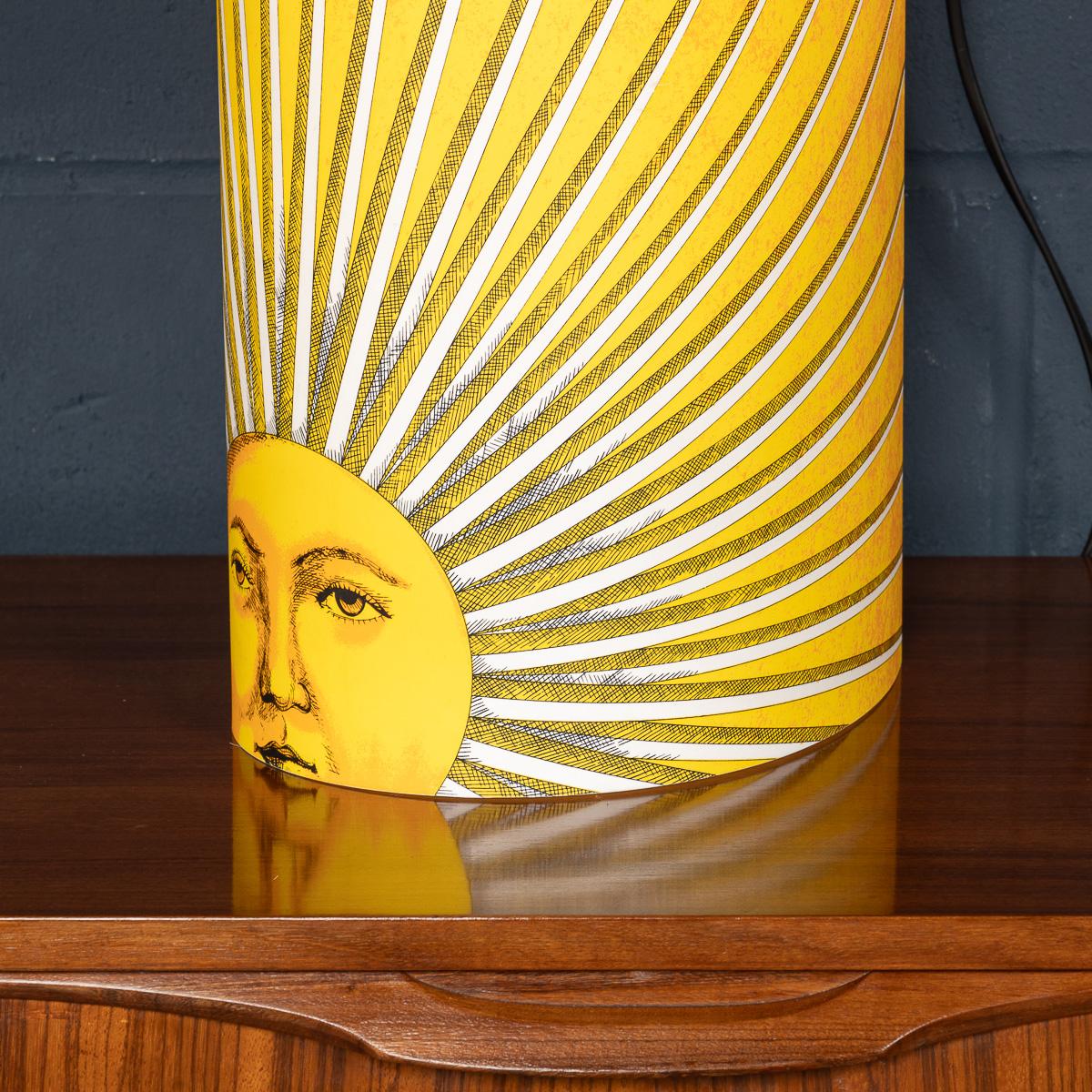 Vintage 20th Century Italian Table Lamp By Fornasetti en venta 4