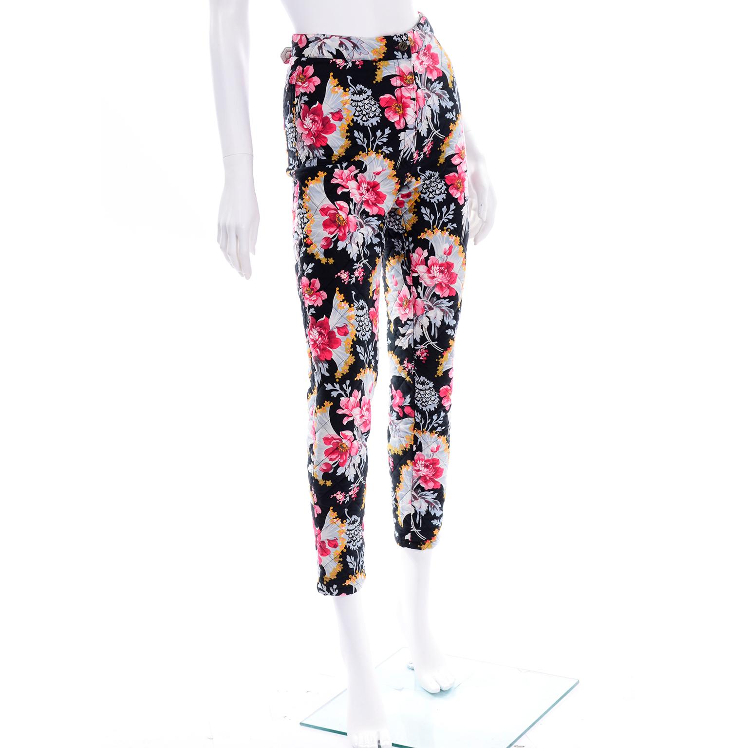 Gris Pantalon taille haute vintage Kenzo Jeans imprimé matelassé floral coloré, XXe siècle en vente