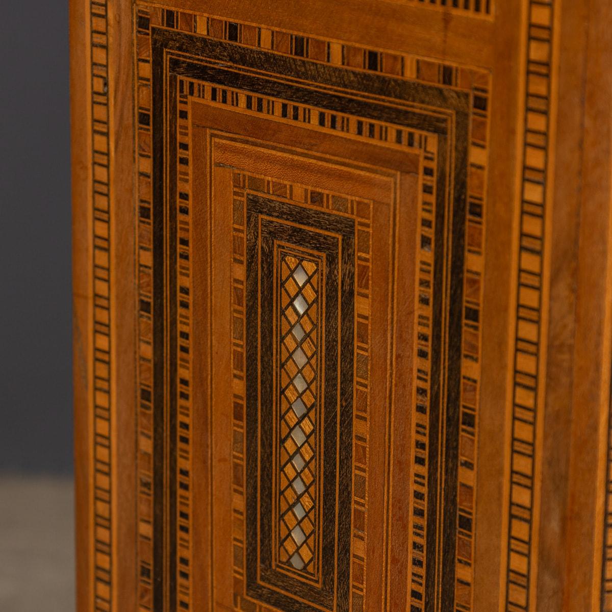 Vintage 20th Century Levantine Hexagonal Inlaid Table c.1950 For Sale 11