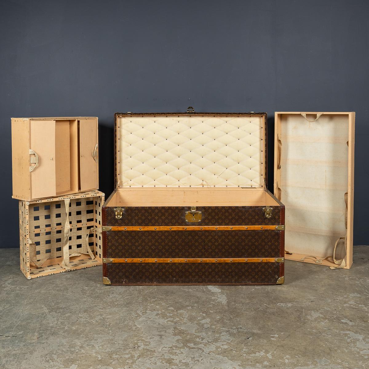 Baule Louis Vuitton d'epoca del XX secolo in tela Monogram, Francia c.1926 in vendita 5