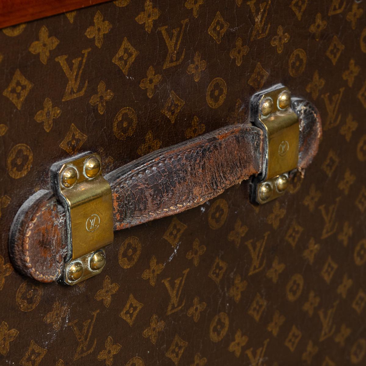 Baule Louis Vuitton d'epoca del XX secolo in tela Monogram, Francia c.1926 in vendita 13