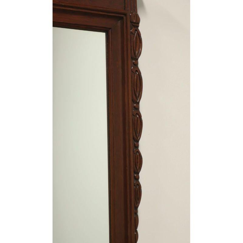 Late 20th Century Mahogany Chippendale Style Wall Mirror In Good Condition For Sale In Charlotte, NC